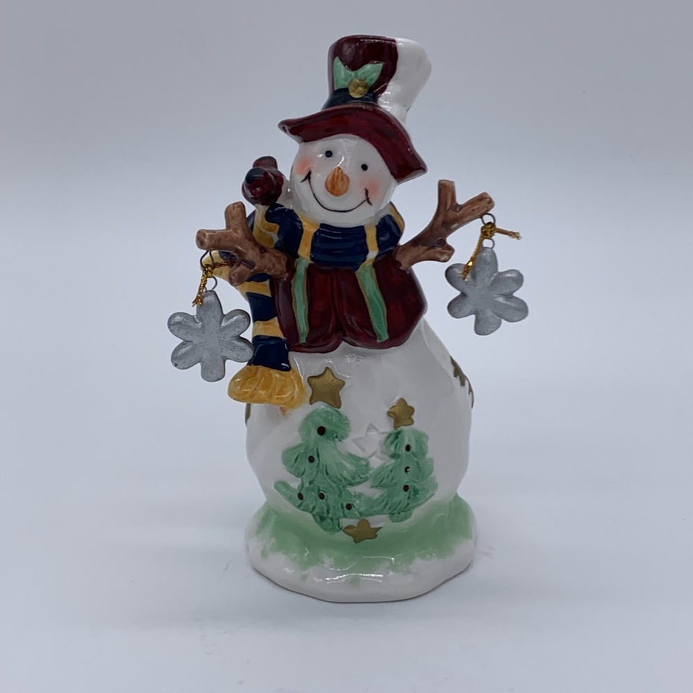 Country Christmas Handpainted Ceramic Snowman 6” Figurine Dangle Snowflakes #818